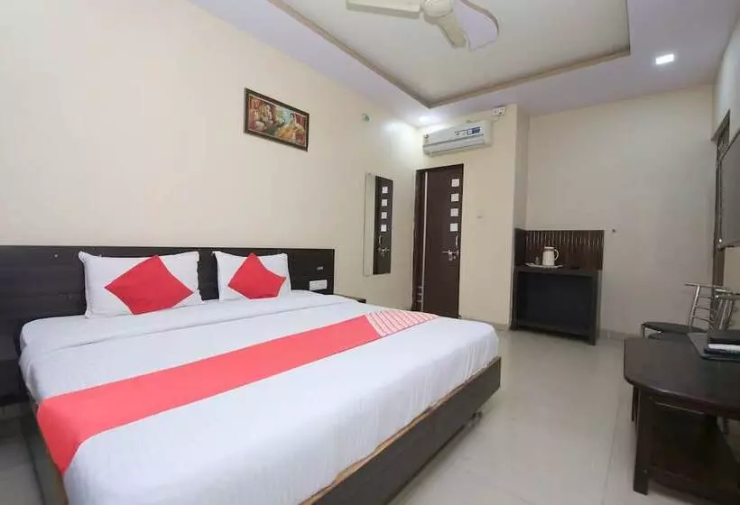 Hotelli Shree Uttam Palace Katni