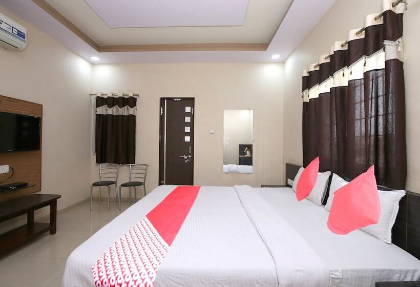 호텔 Shree Uttam Palace Katni