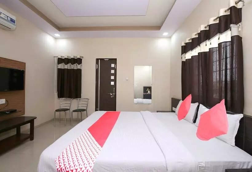 Hotelli Shree Uttam Palace Katni