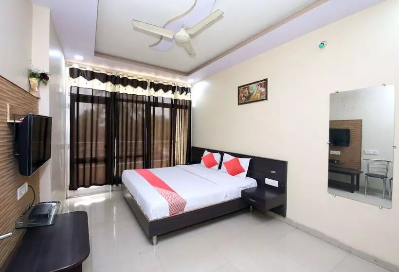 Hotelli Shree Uttam Palace Katni