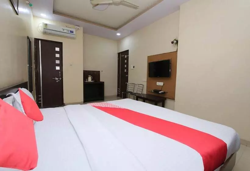 Hotelli Shree Uttam Palace Katni