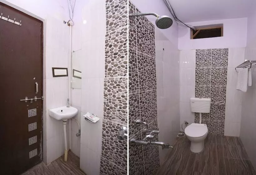 Hotelli Shree Uttam Palace Katni