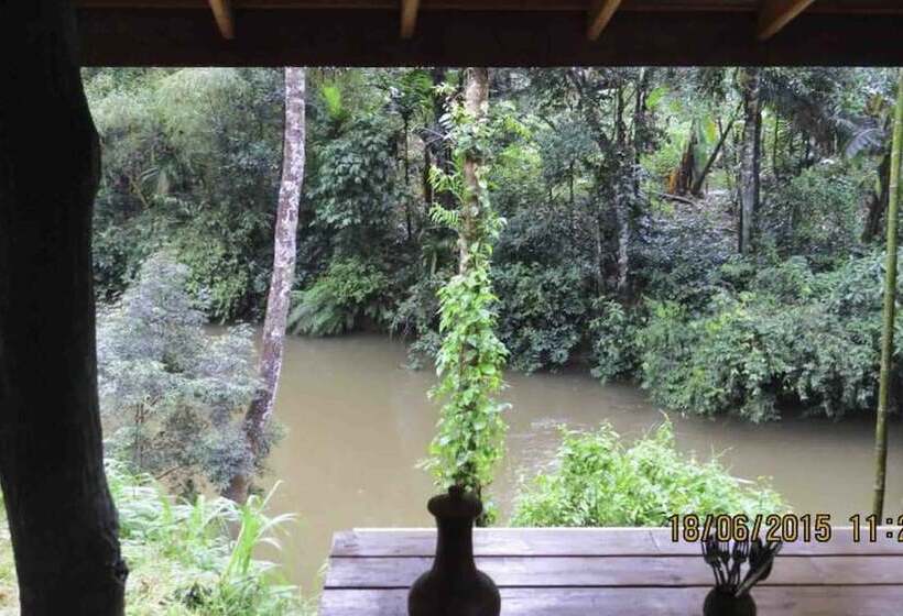 Hotel Sinharaja Birders Lodge