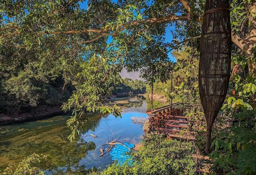 Hotel Springriver Resort