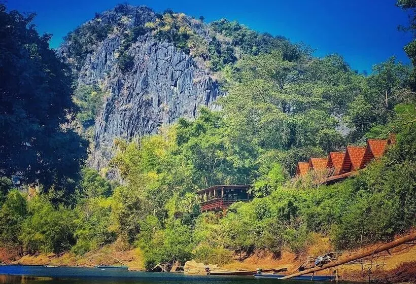 Hotelli Springriver Resort