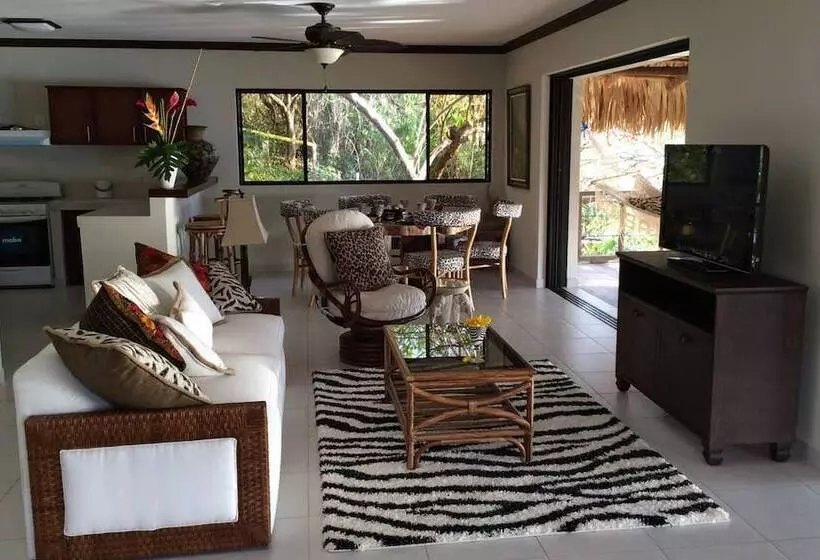 Paraiso Escondido Hotel Villas & Resort