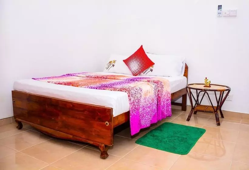 پانسیون Lakshmi Family Villa