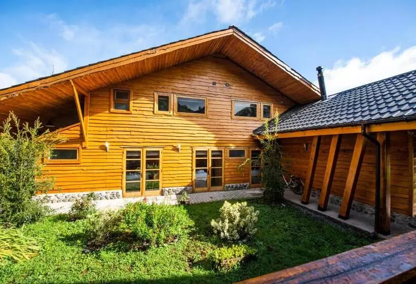 Aamiaismajoitus (B&B) Alto Melimoyu Hotel & Patagonia