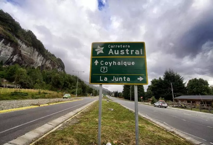 Aamiaismajoitus (B&B) Alto Melimoyu Hotel & Patagonia