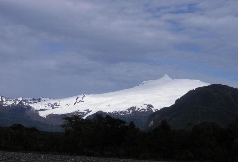צימר Alto Melimoyu Hotel & Patagonia