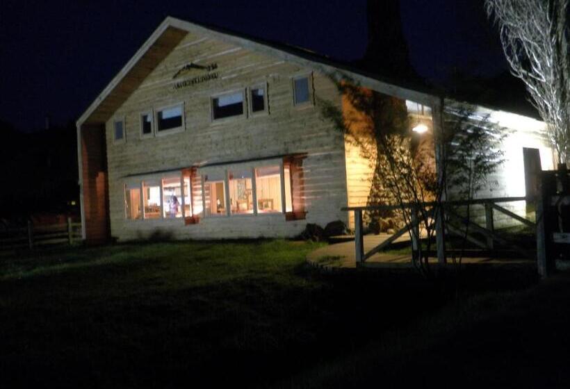 צימר Alto Melimoyu Hotel & Patagonia