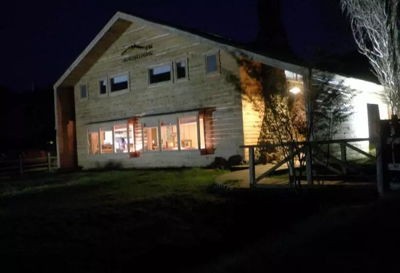 Aamiaismajoitus (B&B) Alto Melimoyu Hotel & Patagonia