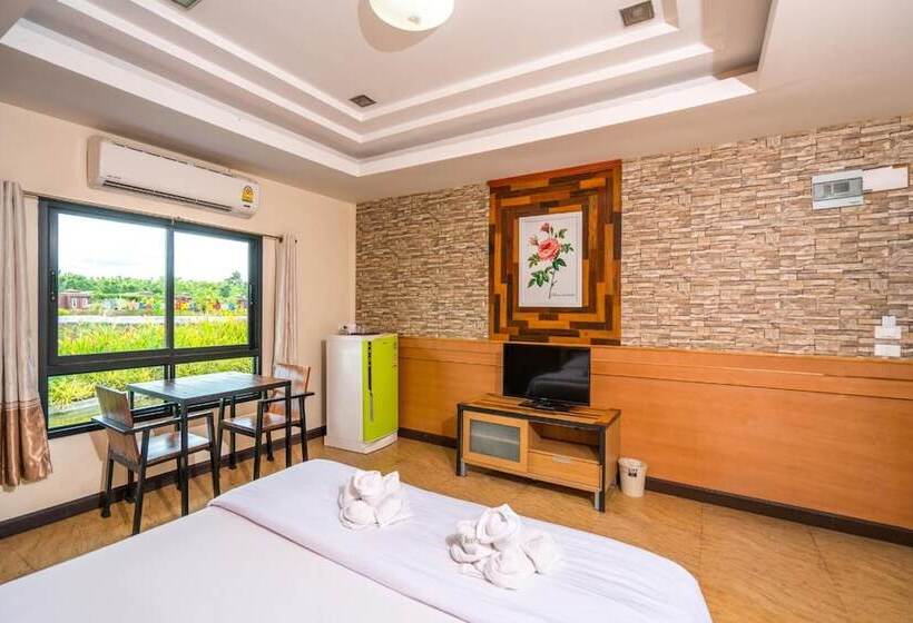 هتل Prew Lom Chom Nam