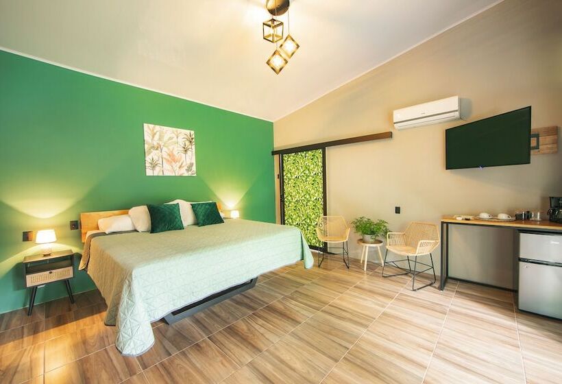 בית מלון כפרי Eden Organic Farm & Bungalows