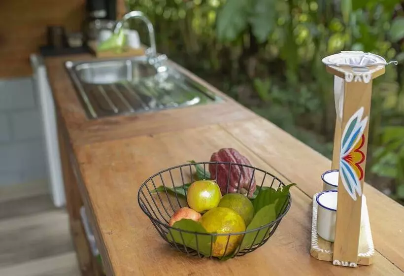 Maaseutuhotelli Eden Organic Farm & Bungalows