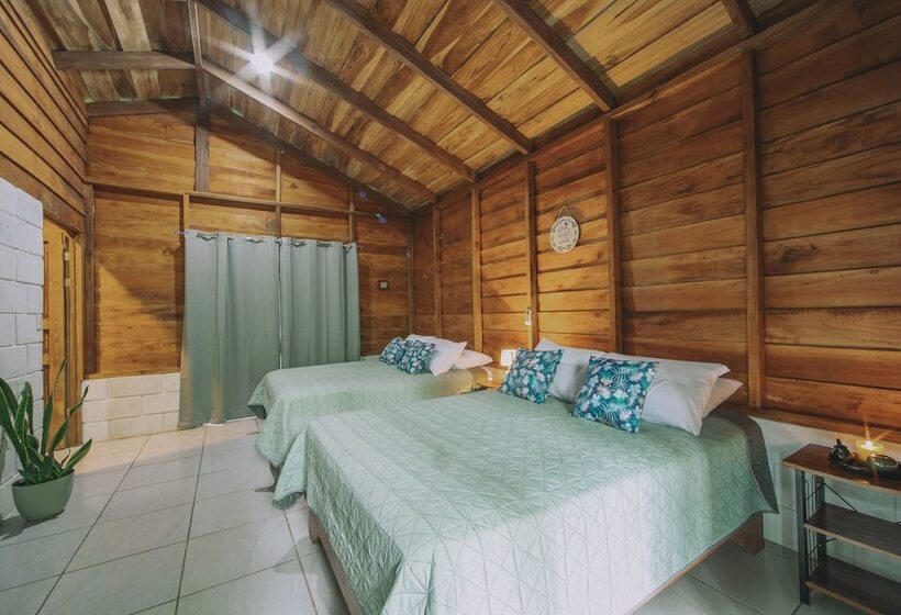 בית מלון כפרי Eden Organic Farm & Bungalows