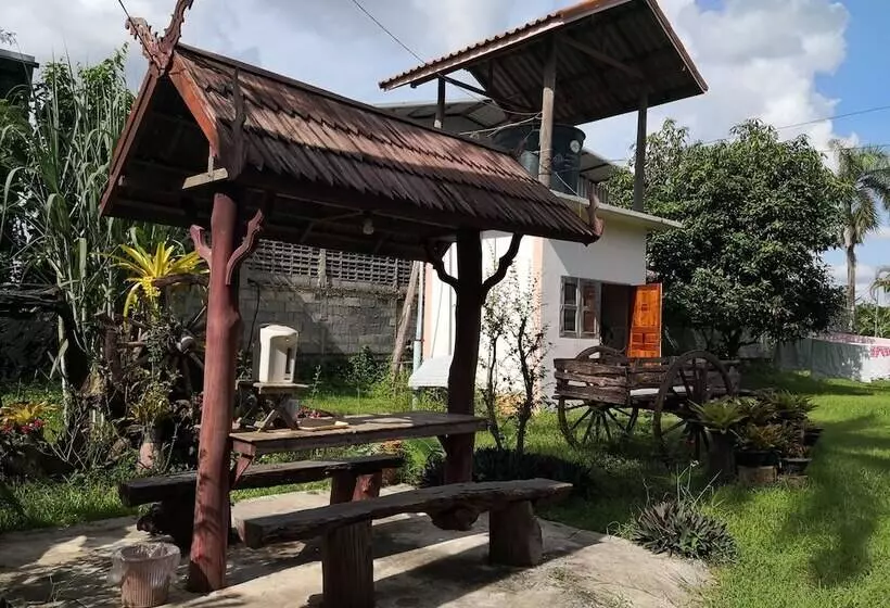 Hotelli Sakaetong Resort