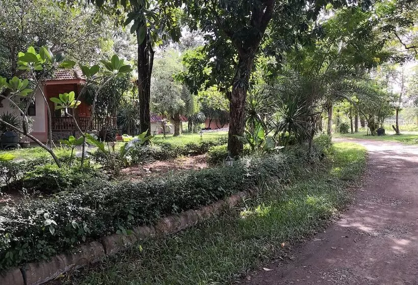 Hotelli Sakaetong Resort