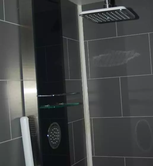 Majatalo Le Manoir Du Butel