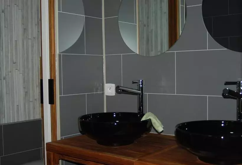 Majatalo Le Manoir Du Butel