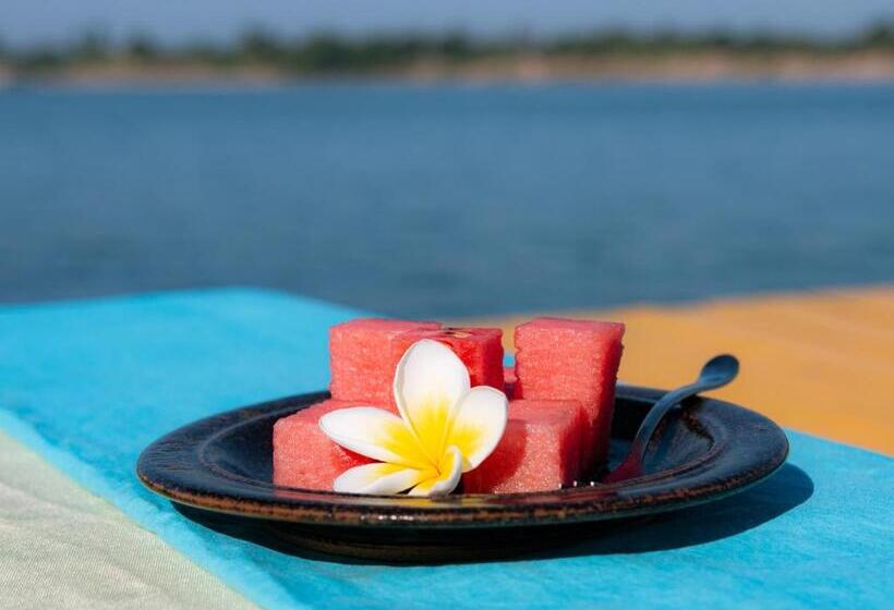 Пансион Mekong Bird Resort &