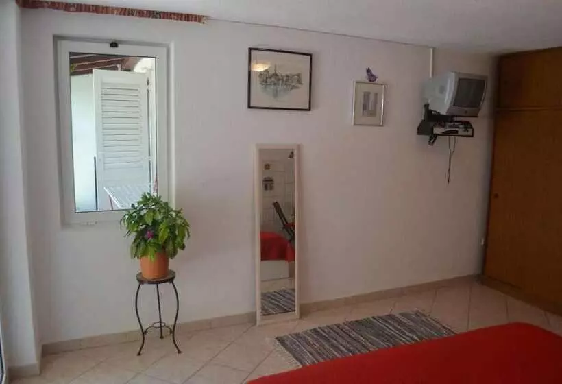 پانسیون Villa Hraste