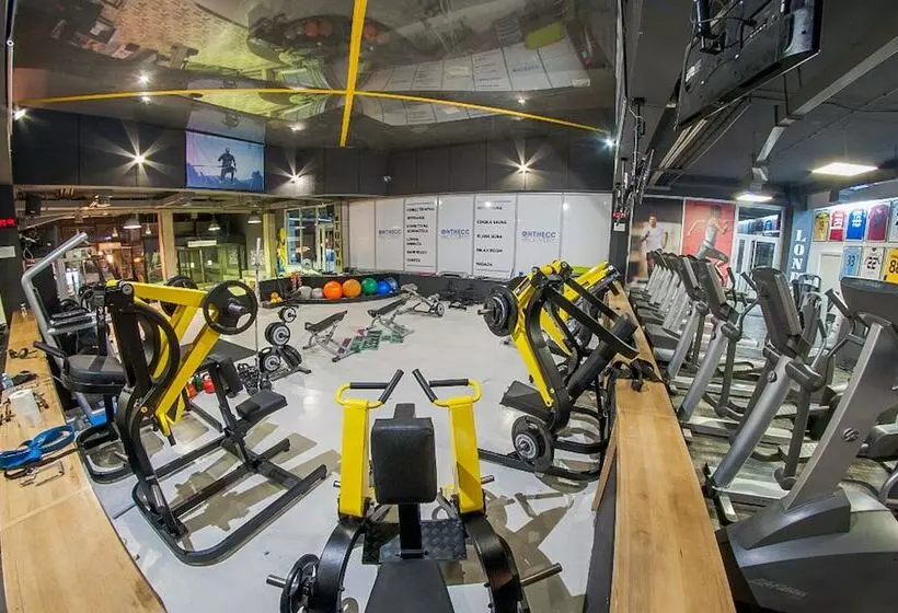 هتل Avangarda Suites