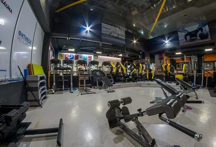 هتل Avangarda Suites