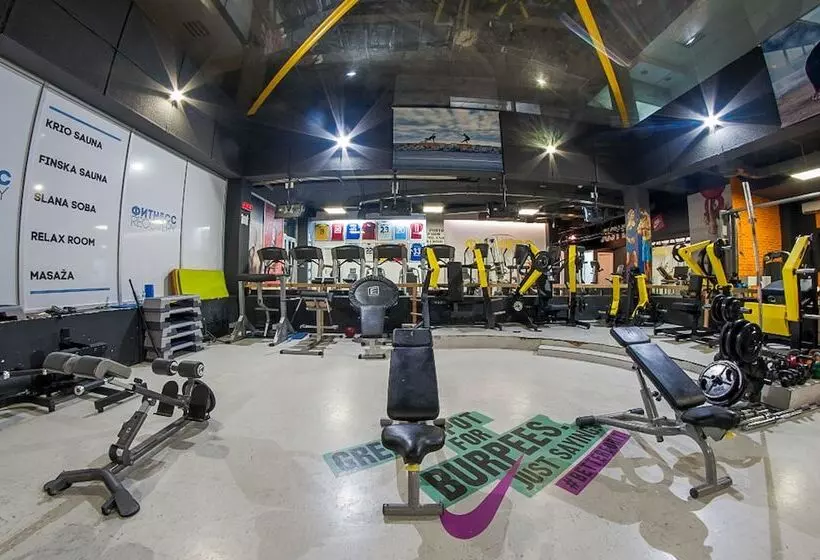 هتل Avangarda Suites