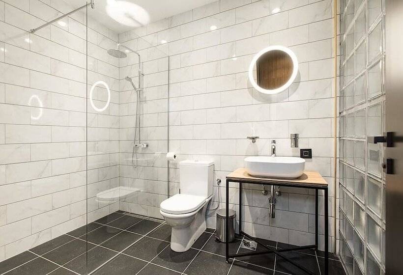 هتل Avangarda Suites