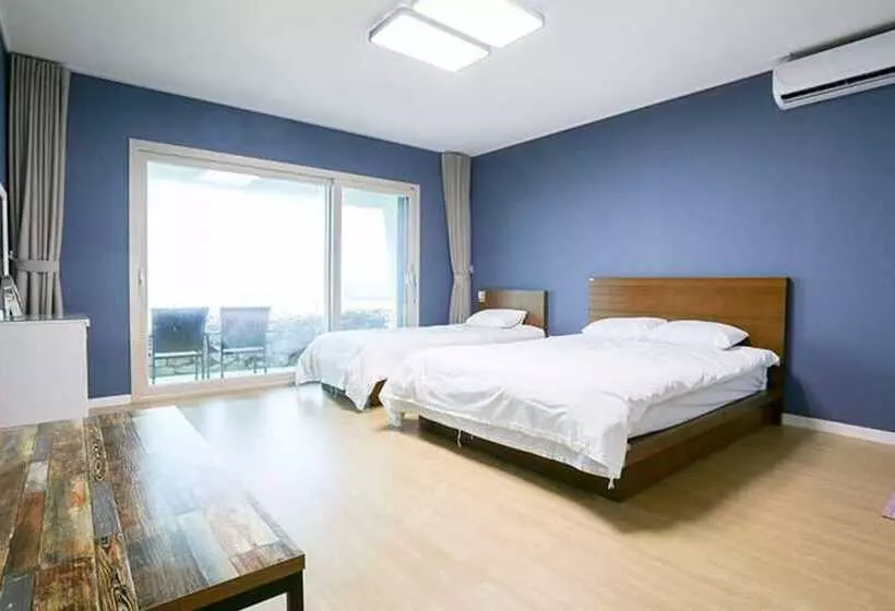 Hotelli Jeju M Stay Pension