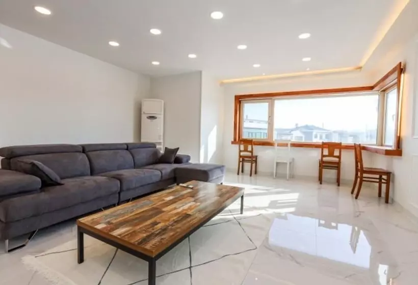 Hotelli Jeju M Stay Pension
