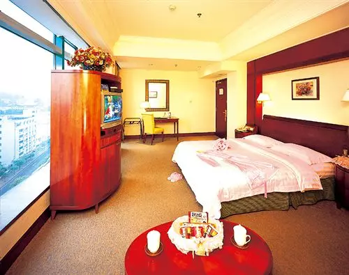 Отель Dalian Golden Shine International