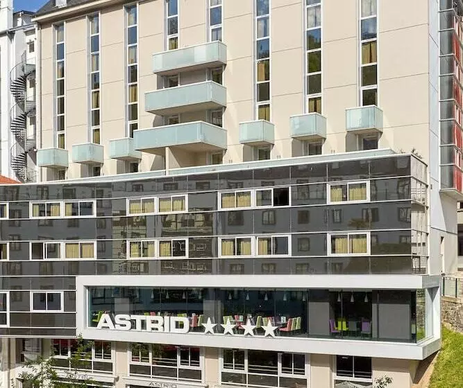 فندق Astrid