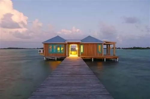ホテル Cayo Espanto