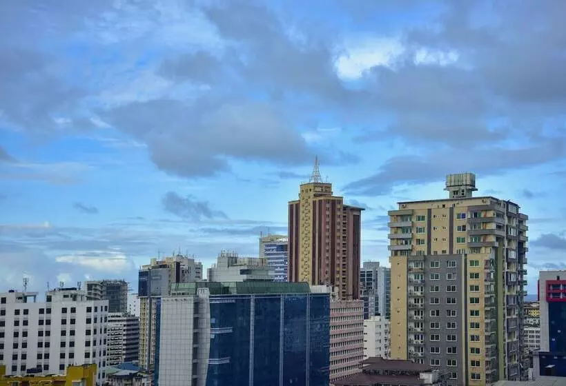 هتل Harbour View Suites