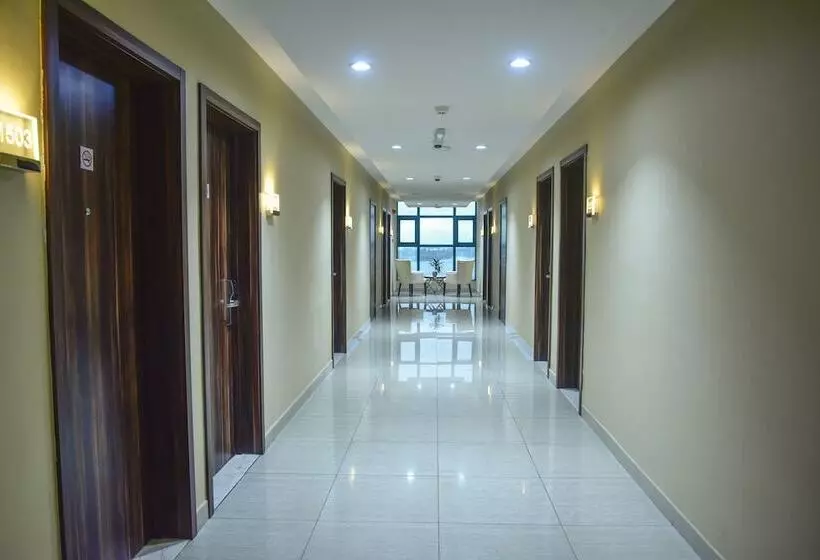 هتل Harbour View Suites