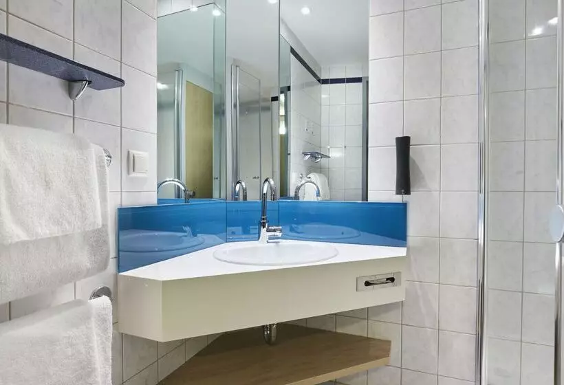 هتل Holiday Inn Express Berlin City Centre, An Ihg