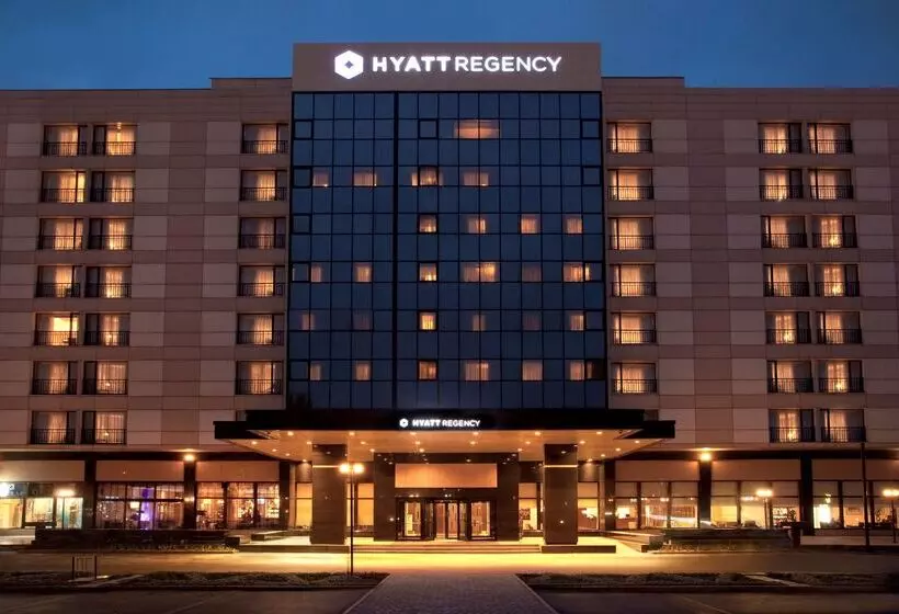 ホテル Hyatt Regency Bishkek
