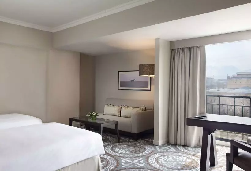 ホテル Hyatt Regency Bishkek