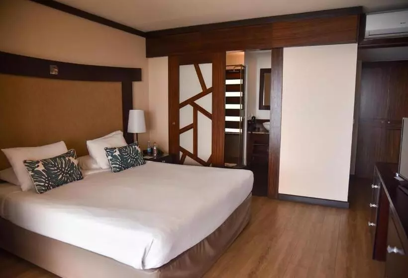 هتل Le Tahiti By Pearl Resorts