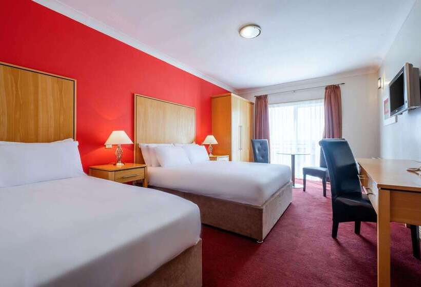 Quality Hotel And Leisure Centre Youghal