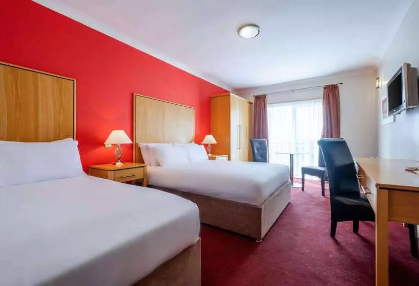 Quality Hotel And Leisure Centre Youghal