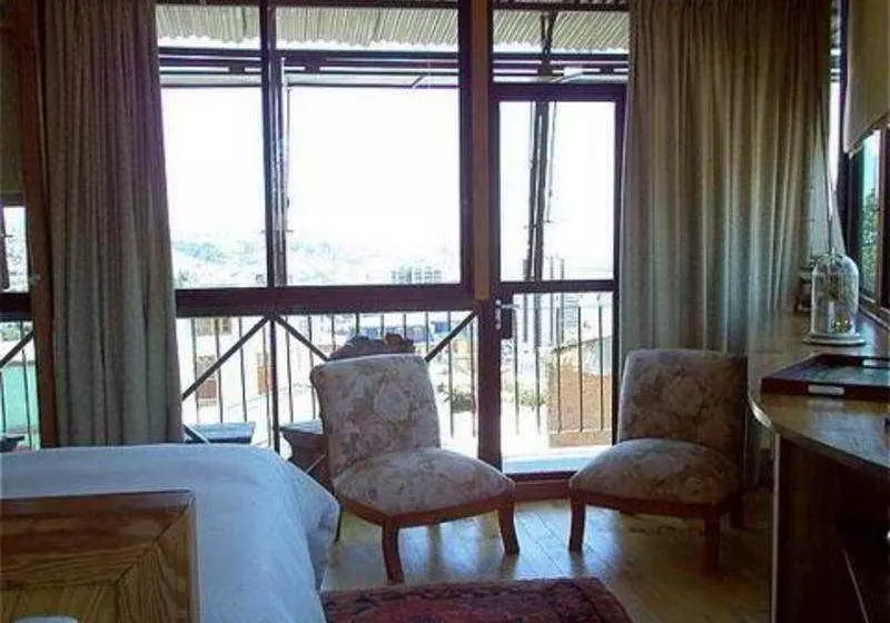 ホテル Robinson Crusoe Inn - Valparaiso Heritage