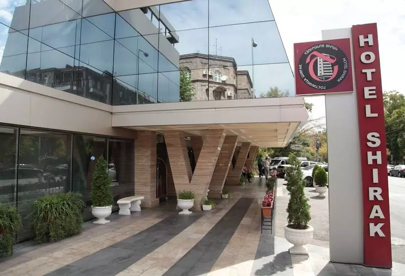 호텔 Shirak