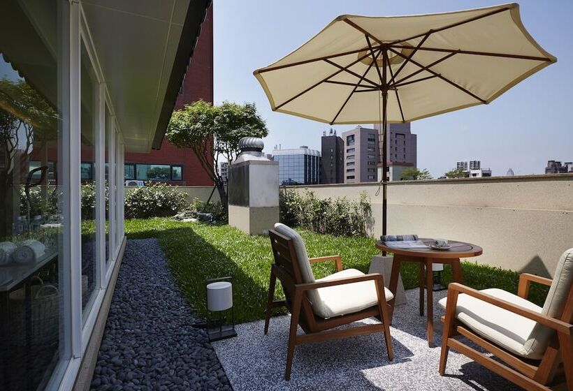 Taipei Fullerton Hotel Maison North