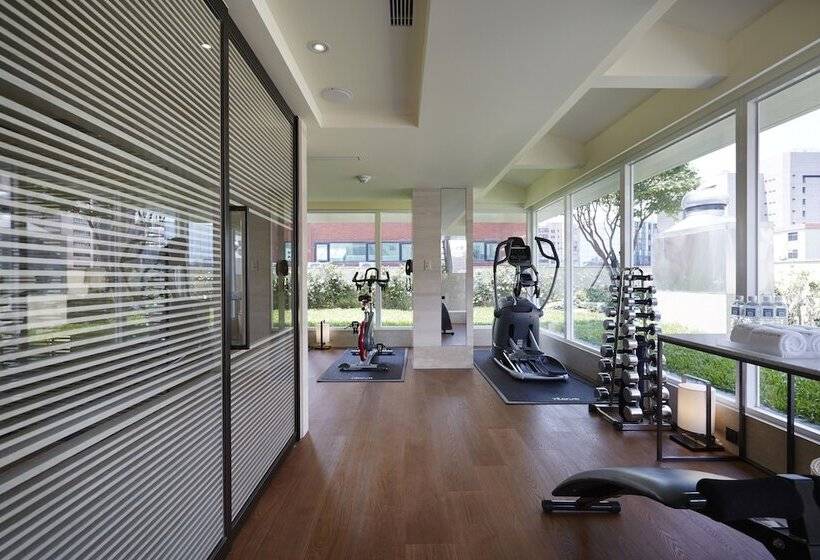 Taipei Fullerton Hotel Maison North