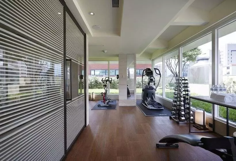 Taipei Fullerton Hotel Maison North