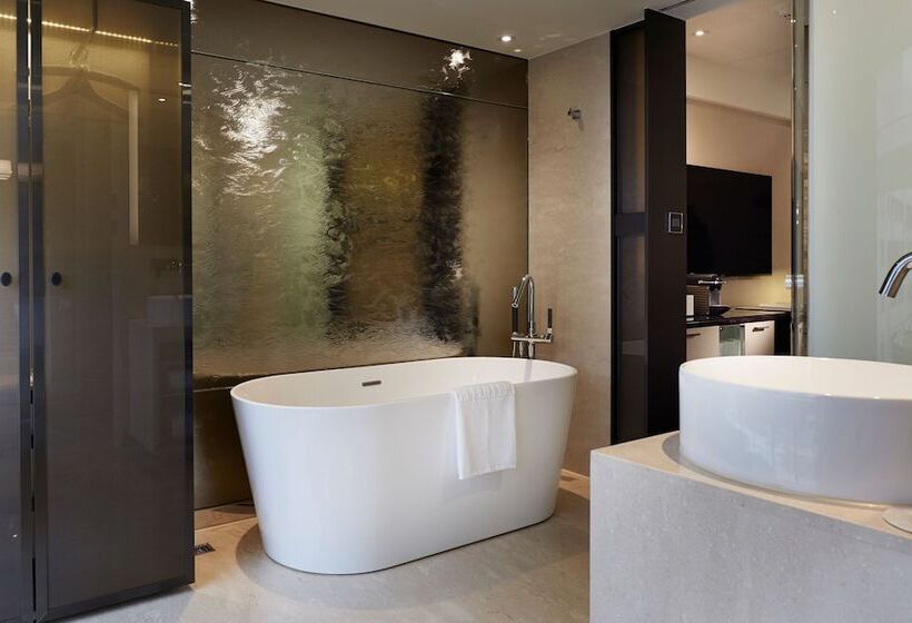 Taipei Fullerton Hotel Maison North