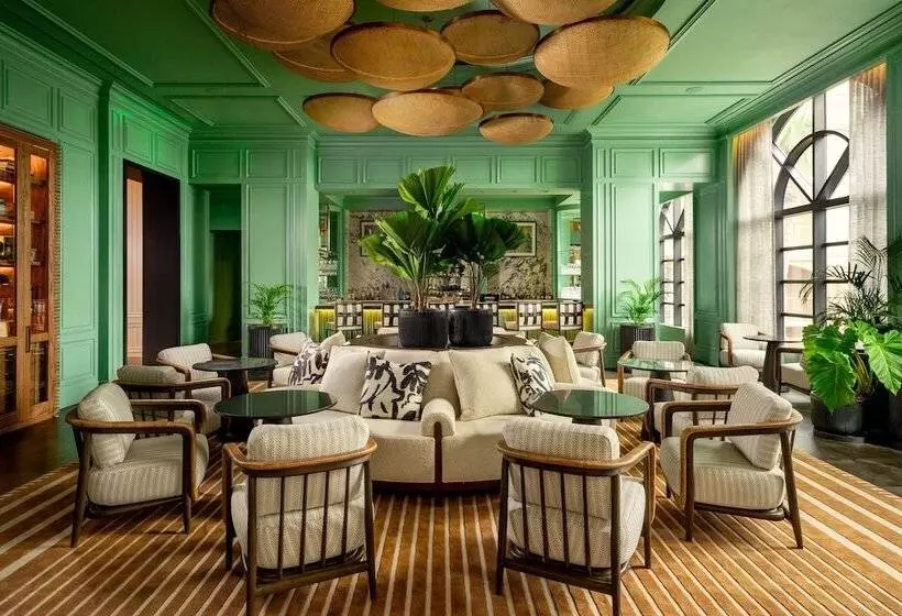 هتل The Ritzcarlton, Grand Cayman